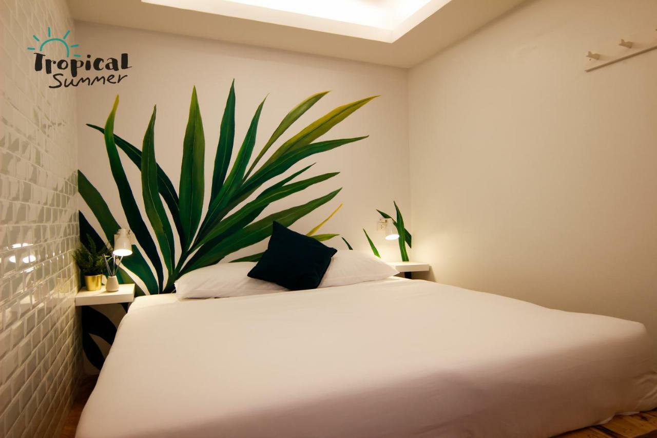 Tropical Summer Hostel Bangkok Buitenkant foto