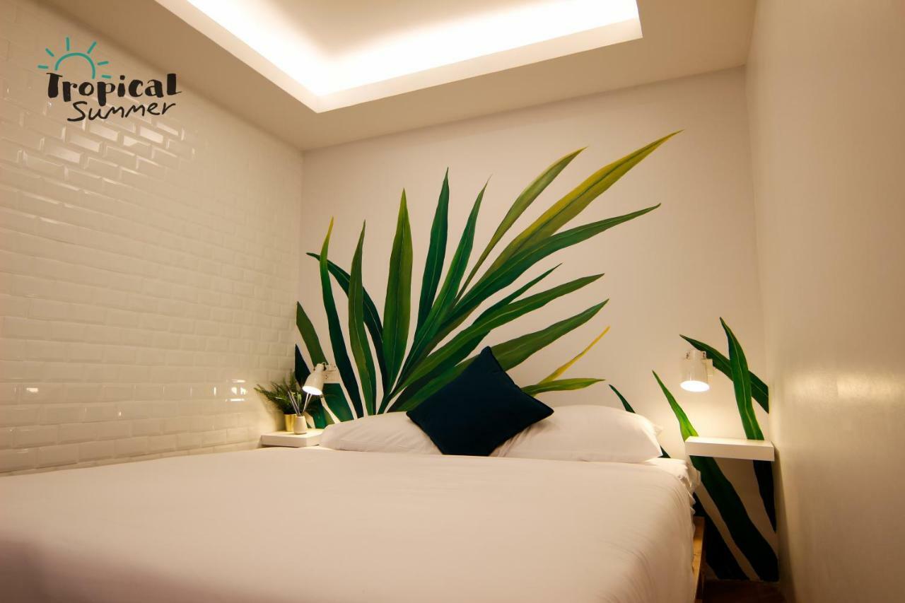 Tropical Summer Hostel Bangkok Buitenkant foto